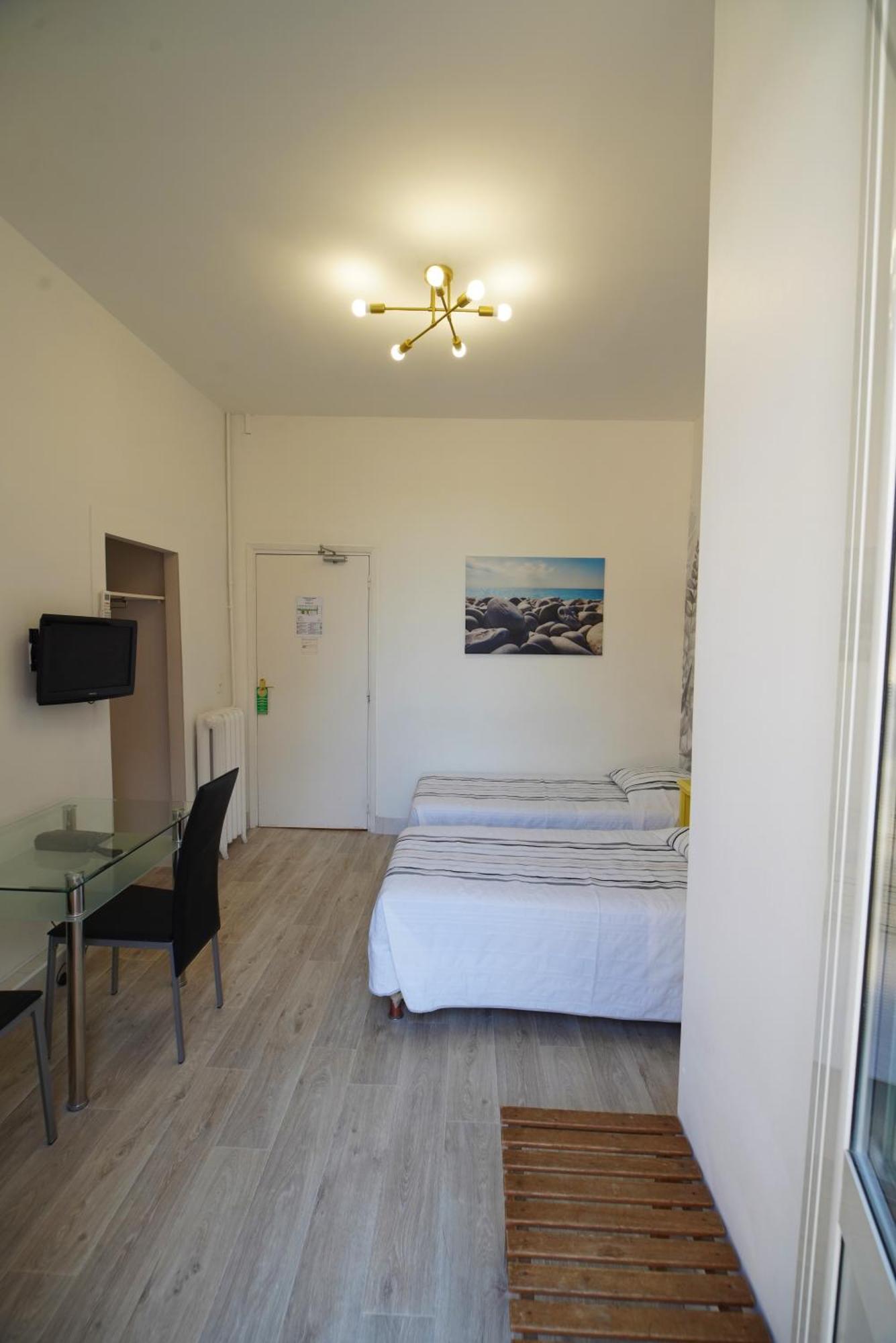 Hotel Cresp Ницца Номер фото